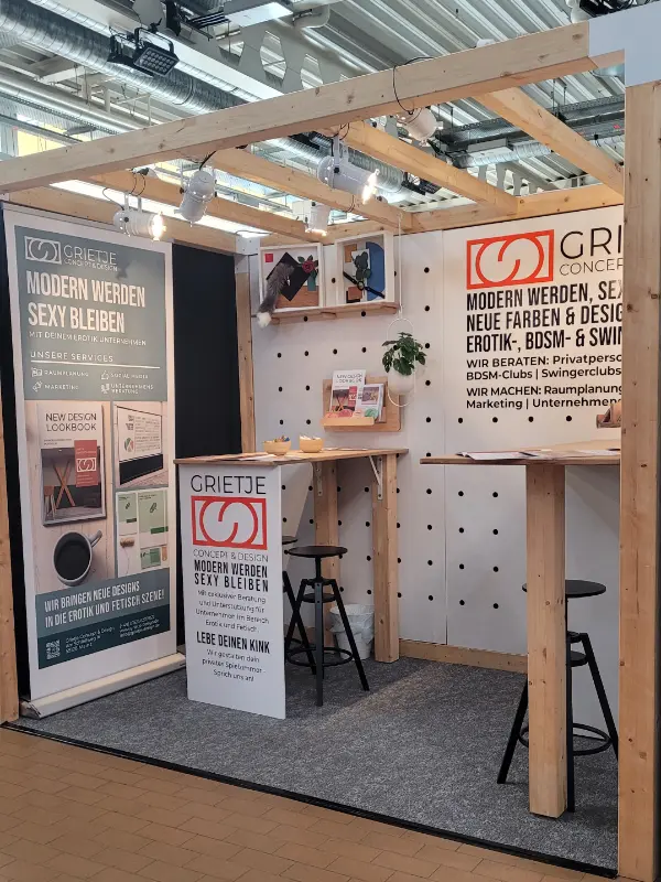 Obscene 2024 Messestand Grietje Concept & Design von rechts